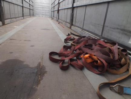 Zdjęcie przedmiotu: AUCTION OF THE DAY KOEGEL SN 24 Curtain trailer