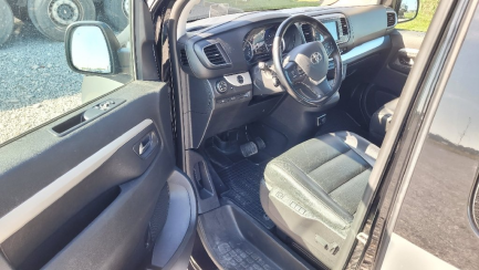 Zdjęcie przedmiotu: Toyota PROACE Verso 2.0 D4-D Long VIP Aut
