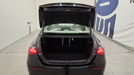 Zdjęcie przedmiotu: Mercedes-benz E 200 Avantgarde 4Matic