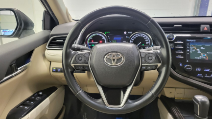 Zdjęcie przedmiotu: Toyota Camry 2.5 Hybrid Executive CVT