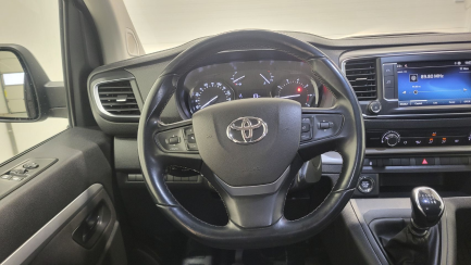 Zdjęcie przedmiotu: Toyota PROACE Verso 2.0 D4-D Medium Business