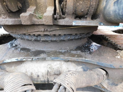 Zdjęcie przedmiotu: Hyundai Heavy Industries CO tracked excavator. LTD. R500LC - 7A