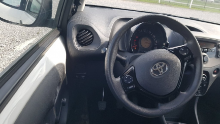 Zdjęcie przedmiotu: Toyota Aygo 1.0 VVT-i X + LPG