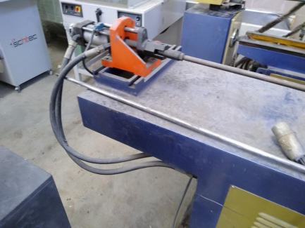 Zdjęcie przedmiotu: Jiangsu Hefeng Mechanical Making Co., Ltd. (China) DW50NC. Hydraulic bending machine