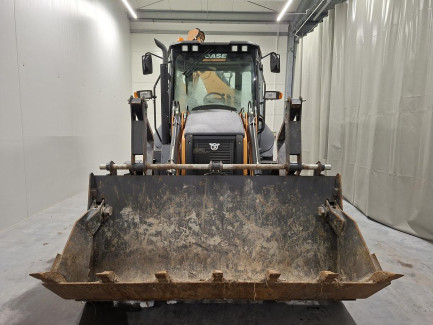 Zdjęcie przedmiotu: Екскаватор-навантажувач CASE 580SV