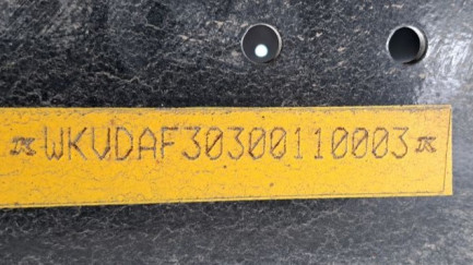 Zdjęcie przedmiotu: KAESSBOHRER MEGA Skrzyniowa