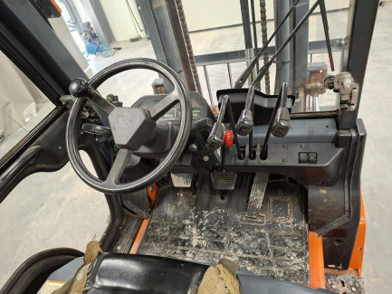 Zdjęcie przedmiotu: HANGCHA CPQD25N-RW22 forklift