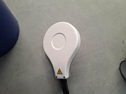 Zdjęcie przedmiotu: DEKA SCHWARZY medical device using electromagnetic fields to build muscle and shape the body