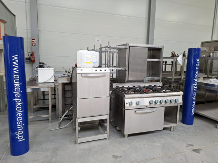 Zdjęcie przedmiotu: A set of catering equipment