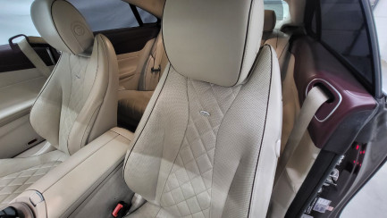 Zdjęcie przedmiotu: Mercedes-Benz E 450 Coupe 4-Matic 9G-TRONIC