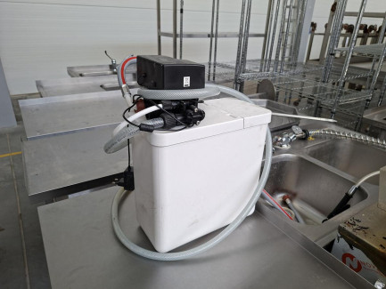 Zdjęcie przedmiotu: A set of catering equipment