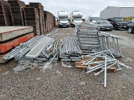 Elements of facade scaffolding of the DELTA 70 system