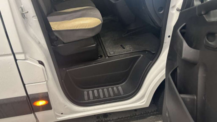 Zdjęcie przedmiotu: Renault Master FWD 2.3 dCi E6d 3.5t L3H2 Business