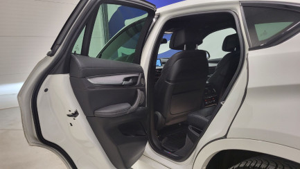 Zdjęcie przedmiotu: BMW X6 M50d