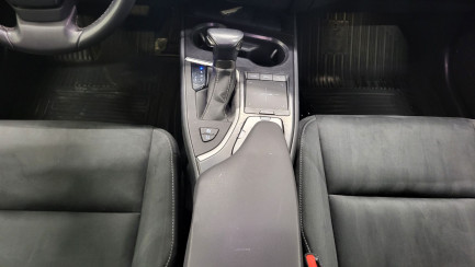 Zdjęcie przedmiotu: Lexus UX 250h GPF Business Edition 2