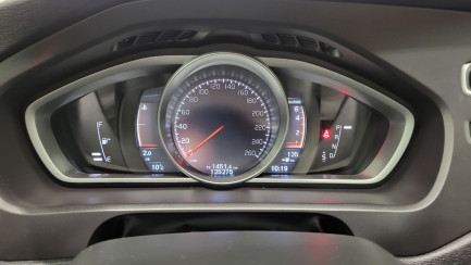 Zdjęcie przedmiotu: Volvo V40 Cross Country T3 Drive-E Summum aut