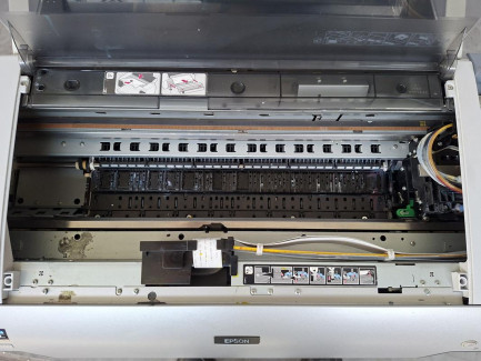 Zdjęcie przedmiotu: EPSON STYLUS PRO 4880 (K122A) DTF printer + automatic DTF powder applicator and dryer