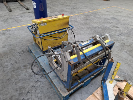 Zdjęcie przedmiotu: NOVATECH ZHCN-400 CNC hydraulic butt welding machine