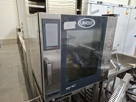 Zdjęcie przedmiotu: A set of catering equipment