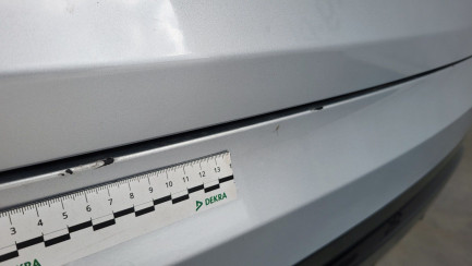 Zdjęcie przedmiotu: Range Rover Velar 2.0 D200 mHEV R-Dynamic S