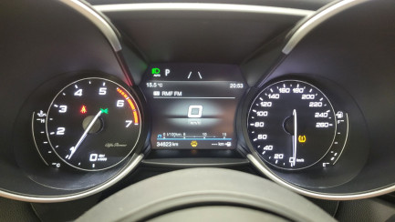 Zdjęcie przedmiotu: ALFA ROMEO GIULIA 2.0 Turbo Veloce TI Q4 aut Pojazd po długotrwałym postoju!