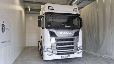 Zdjęcie przedmiotu: SCANIA R460 Super E6 18.0t 4x2 NA Highline