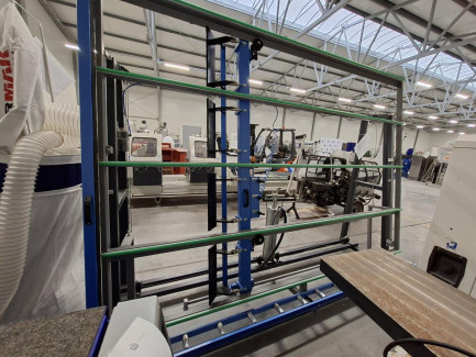 Zdjęcie przedmiotu: A set of equipment for the production of PVC windows