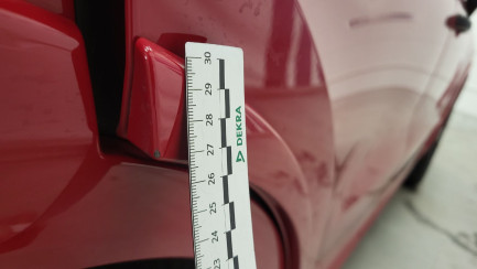 Zdjęcie przedmiotu: Porsche Cayenne Turbo Błędny wpis mocy i pojemności silnika w DR