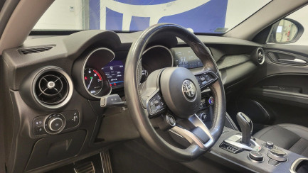 Zdjęcie przedmiotu: ALFA ROMEO Stelvio 2.0 Turbo Business Q4 aut