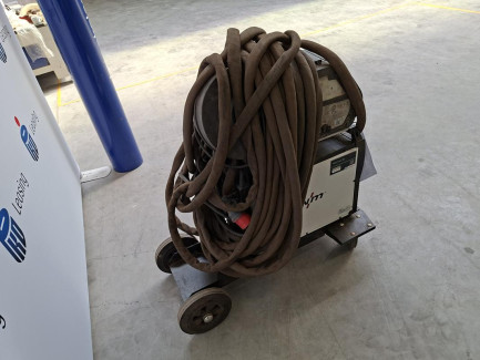 Zdjęcie przedmiotu: Інверторний зварювальний апарат EWM Taurus 405 Basic S