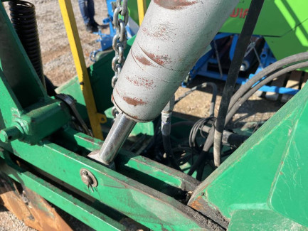 Zdjęcie przedmiotu: Лісосаджалка бороздкова Masarykův les Křtiny RZS-1