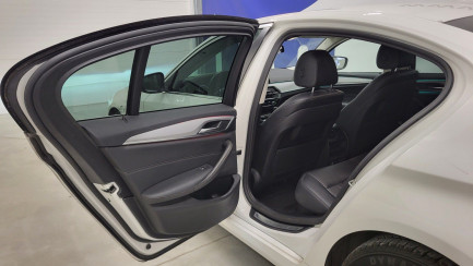 Zdjęcie przedmiotu: BMW 518d mHEV oświadczenie o utracie DR