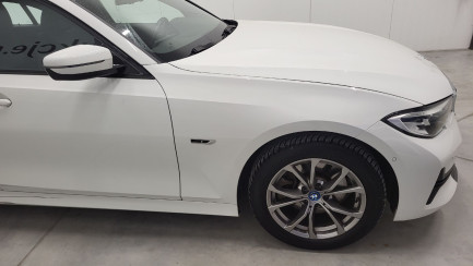 Zdjęcie przedmiotu: BMW 320e Sport Line aut