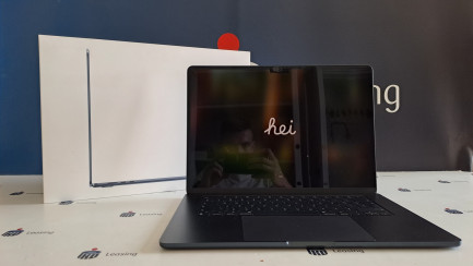 Notebook / Laptop Apple MacBook Air 15'' 8-rdzeniowy procesor M3 (GPU 10 rdzeni) / RAM 24GB / dysk 1TB SSD / 35W (północ), kod prod. MC9L4ZE/A/D1