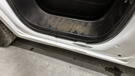 Zdjęcie przedmiotu: Renault Master FWD 2.3 dCi L3H2 Pack Clim S&S+E E6d 3.5t