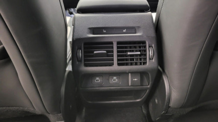 Zdjęcie przedmiotu: LAND ROVER SPORT 2.0 D200 mHEV Dynamic HSE aut