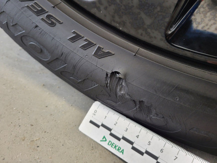 Zdjęcie przedmiotu: LAND ROVER SPORT 2.0 D200 mHEV Dynamic HSE aut