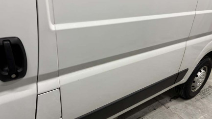 Zdjęcie przedmiotu: Opel Movano Heavy 2.2 Diesel L2H2 E6.4 3.5t 