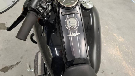 Zdjęcie przedmiotu: Harley Davidson Road King Special