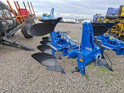 Zdjęcie przedmiotu: OVERUM CX-H4 reversible plough