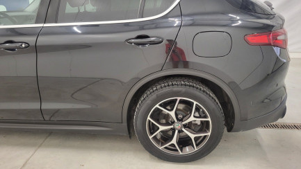 Zdjęcie przedmiotu: ALFA ROMEO Stelvio 2.0 Turbo Business Q4 aut