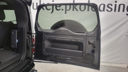 Zdjęcie przedmiotu: LAND ROVER Defender 90 3.0 D300 mHEV X-Dynamic HSE