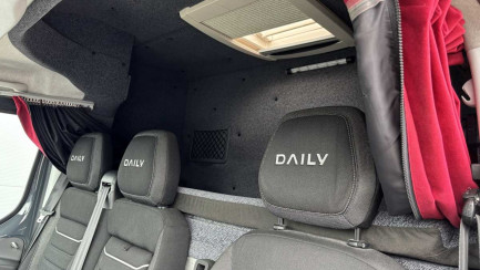 Zdjęcie przedmiotu: Iveco DAILY + BORO TRAILERS K5 3.5t