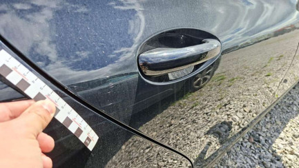 Zdjęcie przedmiotu: Mercedes-benz C 200 Avantgarde