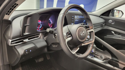 Zdjęcie przedmiotu: Hyundai Elantra 1.6 Smart CVT