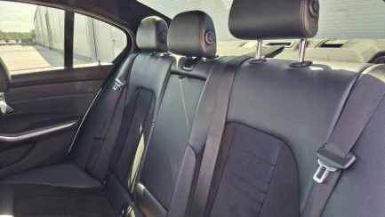 Zdjęcie przedmiotu: BMW 320D xDrive M Sport Steptronic
