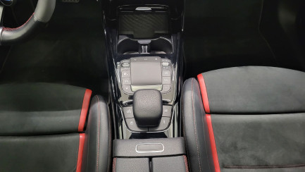 Zdjęcie przedmiotu: Mercedes-benz Cla AMG 45 S 4-Matic 8G-DCT