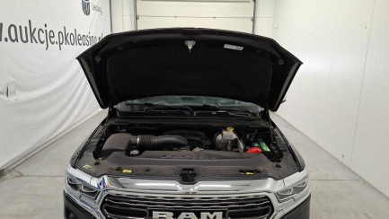 Zdjęcie przedmiotu: RAM 1500 5.7 V8 E6 3.5t Crew Limited Chrome AWD