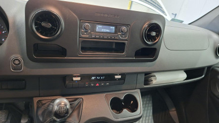 Zdjęcie przedmiotu: MERCEDES-BENZ/IGLOPOL SPRINTER E6 3.5t