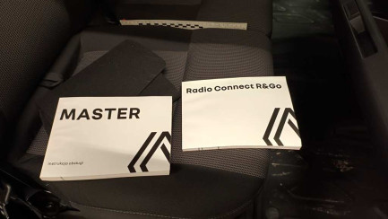 Zdjęcie przedmiotu: Renault Master FWD 2.3 dCi E6d 3.5t L3H3 Pack Clim